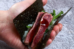 AUSTRALIAN WAGYU TEMAKI